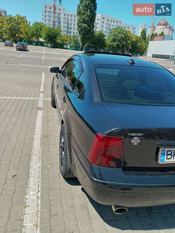 Седан Volkswagen Passat 1997 в Одессе