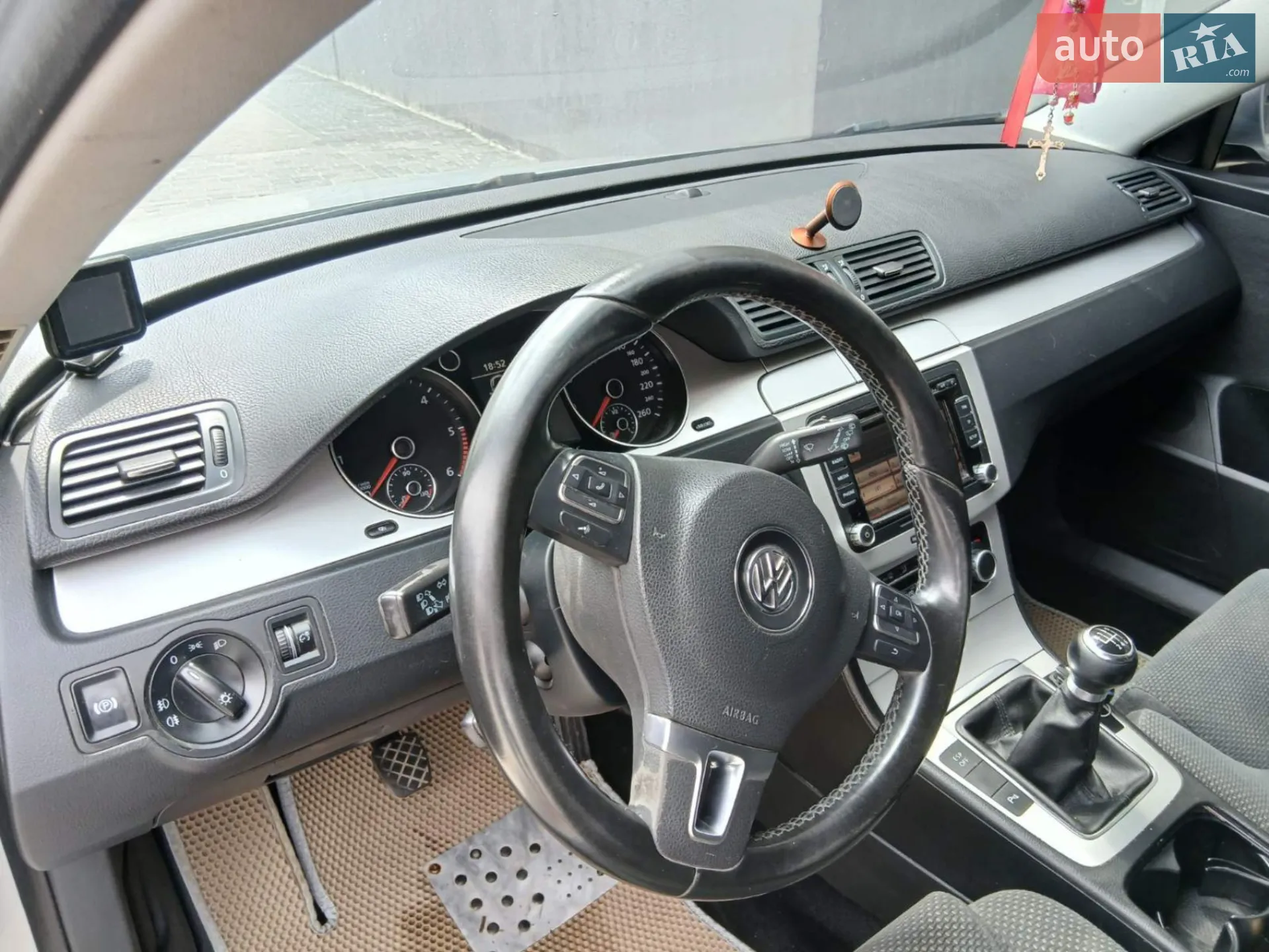 2010 Volkswagen Passat - мініатюра 4