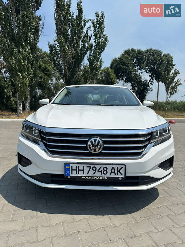 Седан Volkswagen Passat 2021 в Ізмаїлі