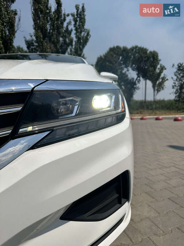 Седан Volkswagen Passat 2021 в Ізмаїлі