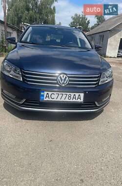 Універсал Volkswagen Passat 2013 в Луцьку