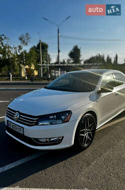 Седан Volkswagen Passat 2014 в Днепре