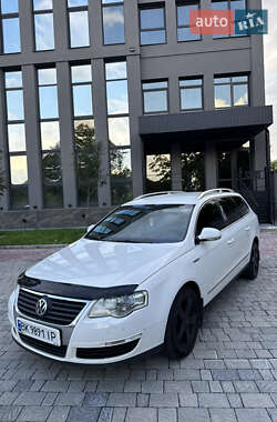 Универсал Volkswagen Passat 2009 в Ровно