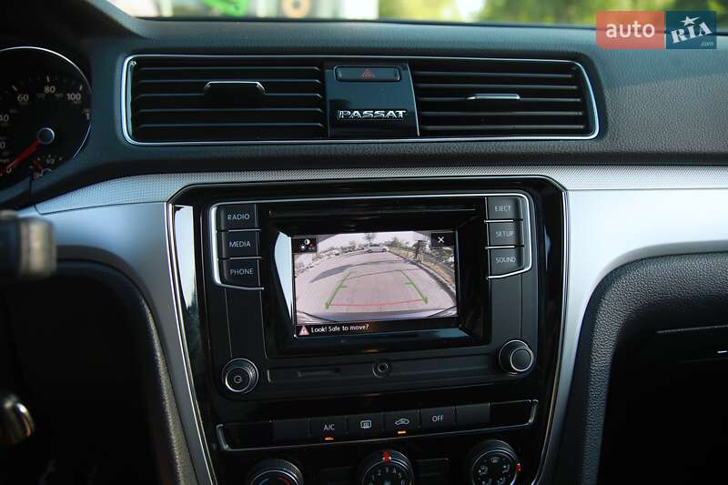 Седан Volkswagen Passat 2018 в Харькове