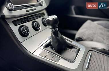 Седан Volkswagen Passat 2008 в 