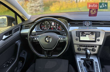 Седан Volkswagen Passat 2015 в 