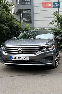 Седан Volkswagen Passat 2021 в Києві