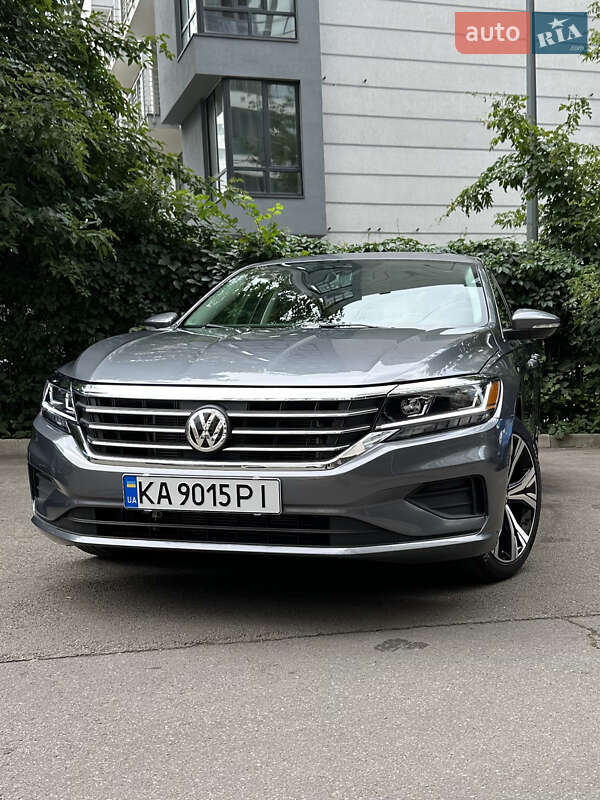 Седан Volkswagen Passat 2021 в 