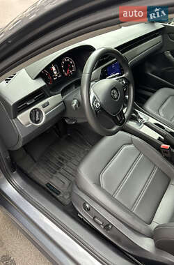 Седан Volkswagen Passat 2021 в 