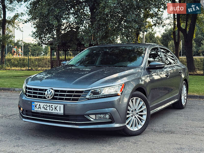 Седан Volkswagen Passat 2016 в Києві