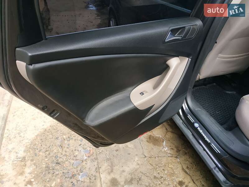 Універсал Volkswagen Passat 2006 в Одесі