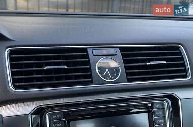 Седан Volkswagen Passat 2017 в 