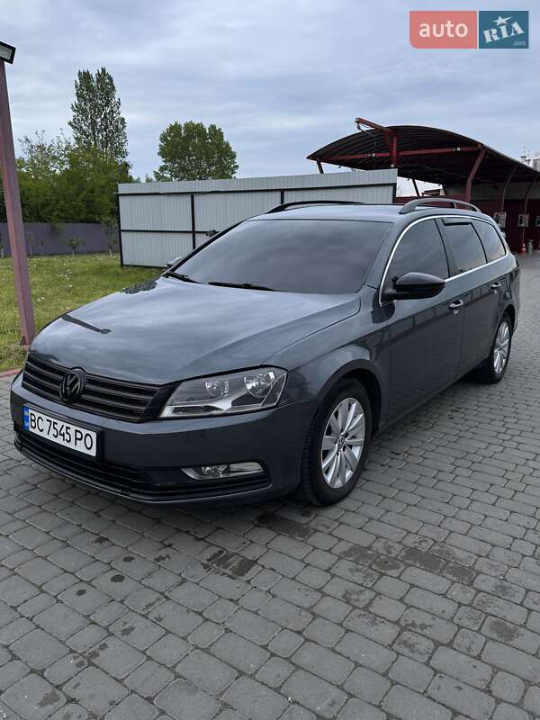 Универсал Volkswagen Passat 2012 в Львове