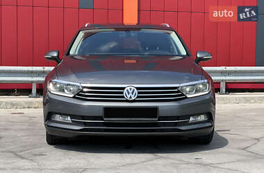 Універсал Volkswagen Passat 2015 в 