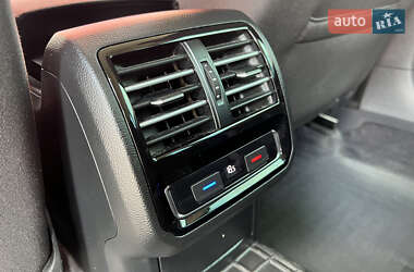 Універсал Volkswagen Passat 2015 в 