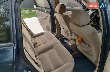 Седан Volkswagen Passat 1999 в Івано-Франківську
