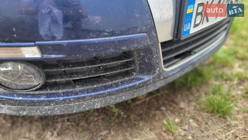 Універсал Volkswagen Passat 2010 в Рівному