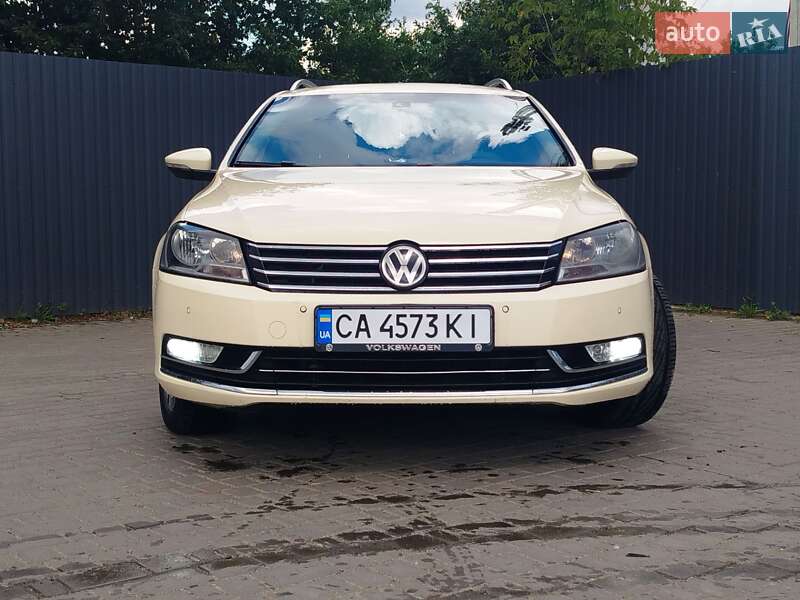 Универсал Volkswagen Passat 2013 в Умани