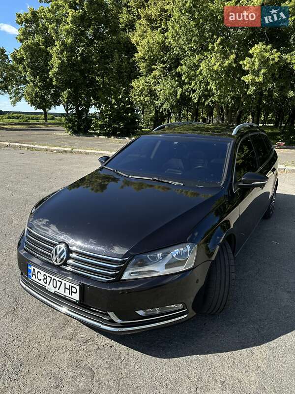 Універсал Volkswagen Passat 2010 в Києві