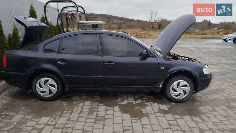 Седан Volkswagen Passat 1997 в Тлумаче