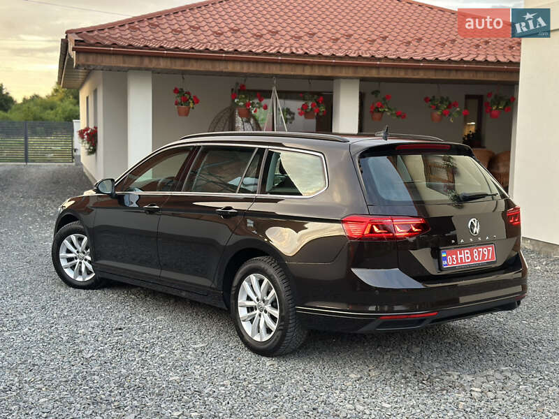 Универсал Volkswagen Passat 2020 в Ужгороде
