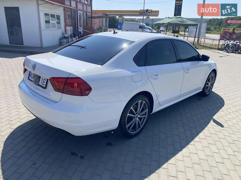 Седан Volkswagen Passat 2014 в Мукачево