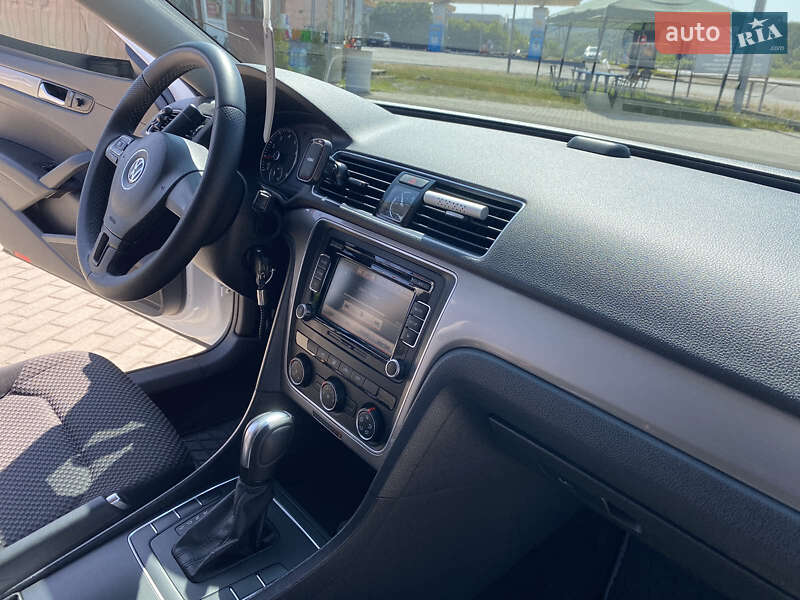 Седан Volkswagen Passat 2014 в Мукачево