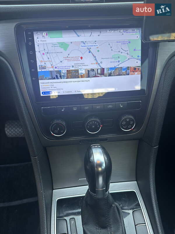 Седан Volkswagen Passat 2013 в Киеве