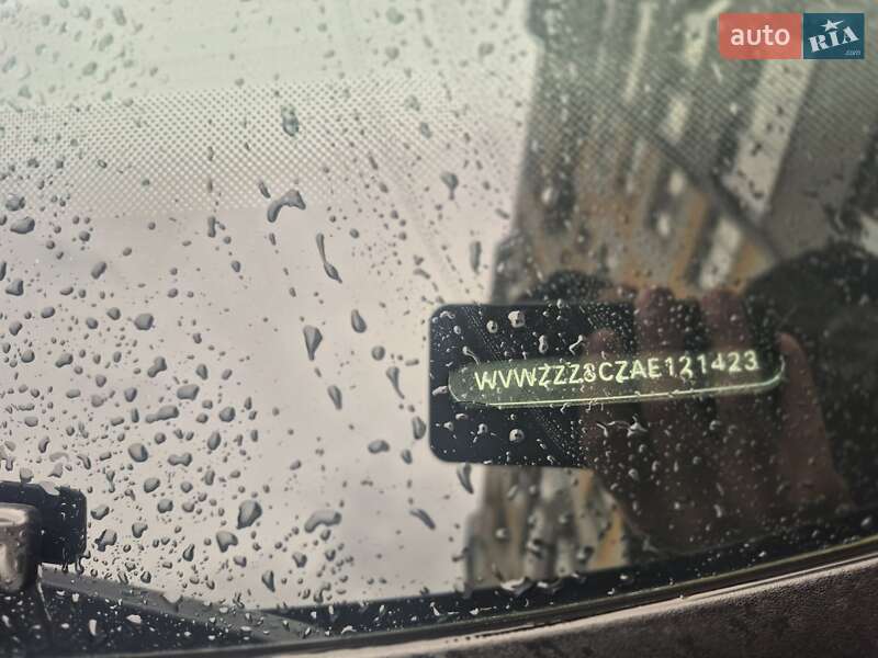Універсал Volkswagen Passat 2010 в Львові