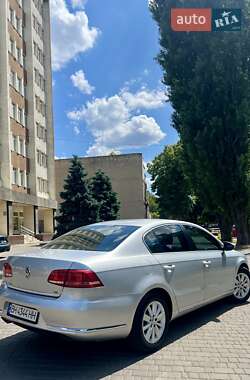 Седан Volkswagen Passat 2011 в Одесі