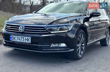 Универсал Volkswagen Passat 2015 в 