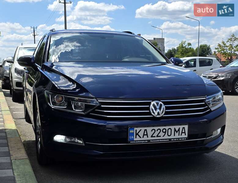 Универсал Volkswagen Passat 2017 в Киеве