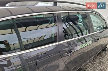 Универсал Volkswagen Passat 2012 в 