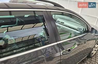 Универсал Volkswagen Passat 2012 в 