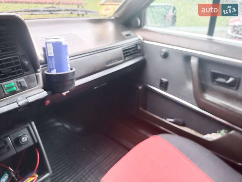 Универсал Volkswagen Passat 1986 в Черновцах