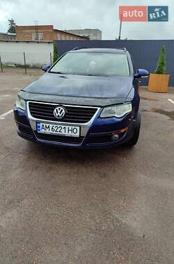 Универсал Volkswagen Passat 2010 в Коростене