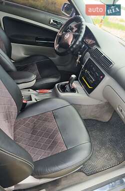 Седан Volkswagen Passat 1998 в 