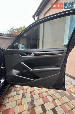 Седан Volkswagen Passat 2014 в 