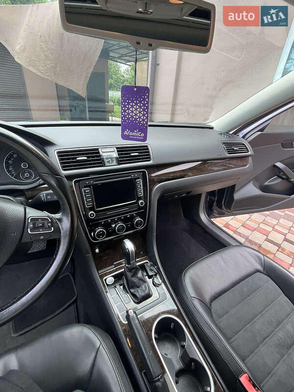 Седан Volkswagen Passat 2014 в Пирятине