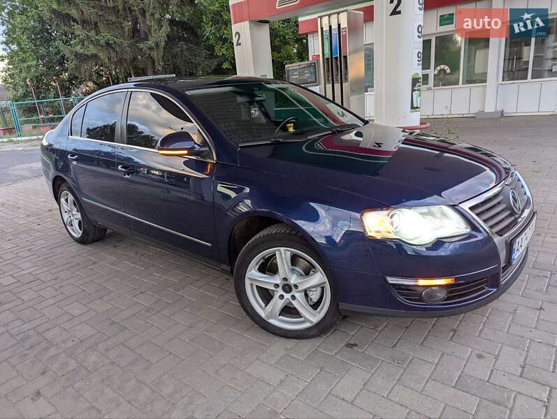Седан Volkswagen Passat 2009 в Гадяче