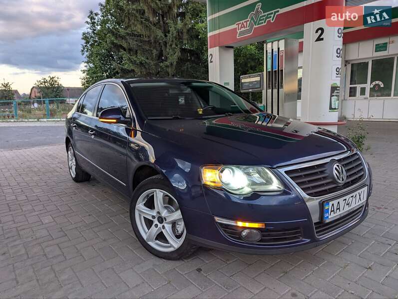 Седан Volkswagen Passat 2009 в Гадяче