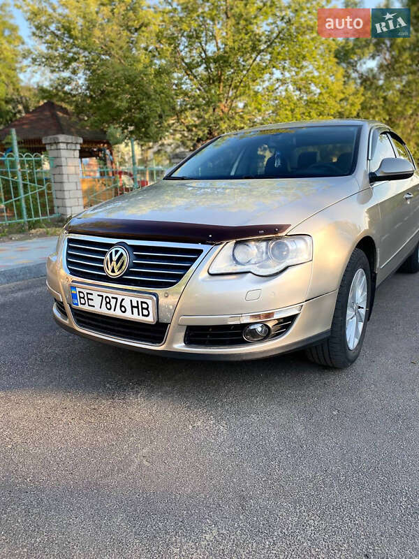 Седан Volkswagen Passat 2008 в Николаеве