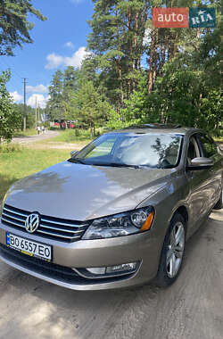 Седан Volkswagen Passat 2015 в Золочеві