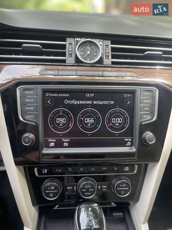 Универсал Volkswagen Passat 2015 в Вишневом