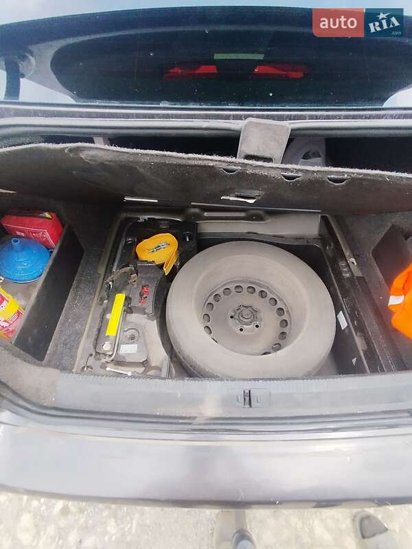 Седан Volkswagen Passat 2005 в Ланівці