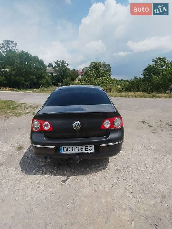 Седан Volkswagen Passat 2005 в Ланівці