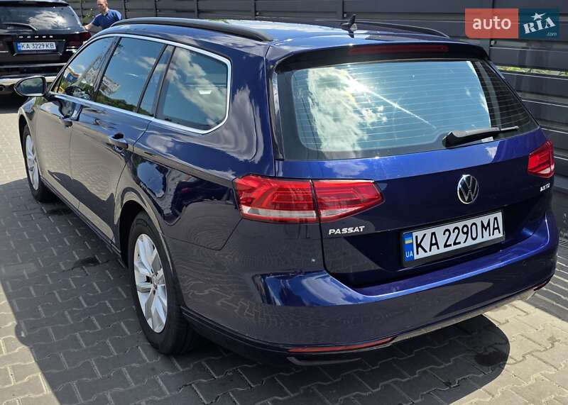 Универсал Volkswagen Passat 2017 в Киеве