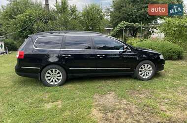 Универсал Volkswagen Passat 2010 в Снятине