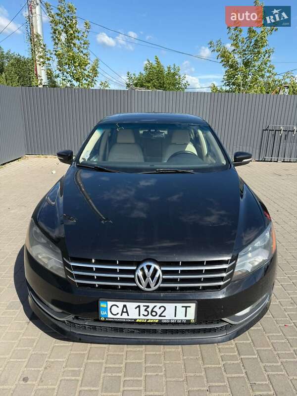 Седан Volkswagen Passat 2012 в Умани