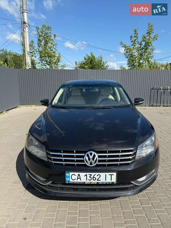 Седан Volkswagen Passat 2012 в Умани